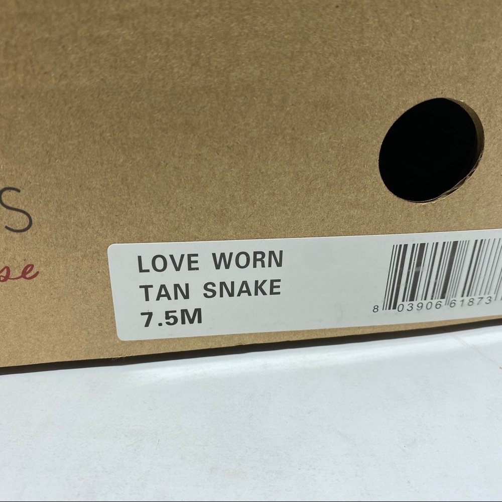 COCONUTS by MATISSE Love Worn Sneakers NWT 7.5 - Picture 14 of 14
